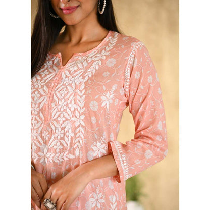 House of Chikankari Nur Chikankari Mulmul Straight Kurta - Peach