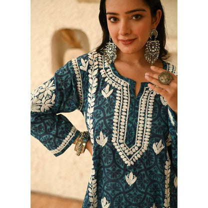 House of Chikankari Aidah Chikankari Mulmul Straight Kurta - Navy Blue