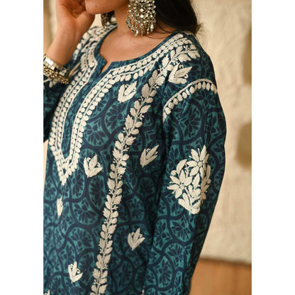 House of Chikankari Aidah Chikankari Mulmul Straight Kurta - Navy Blue
