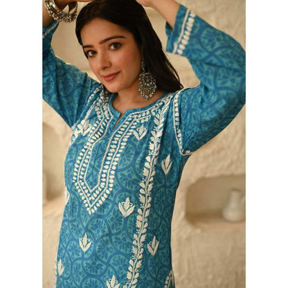 House of Chikankari Aidah Chikankari Mulmul Straight Kurta - Blue