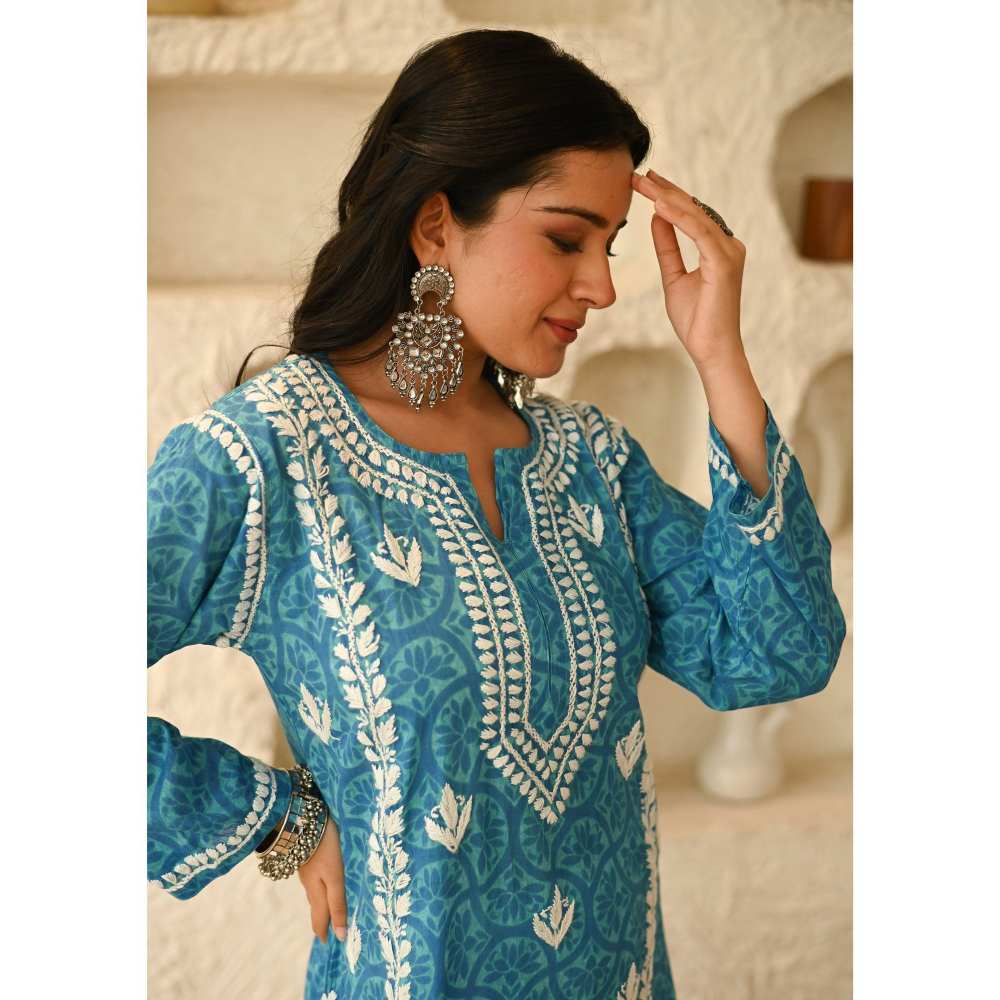 House of Chikankari Aidah Chikankari Mulmul Straight Kurta - Blue