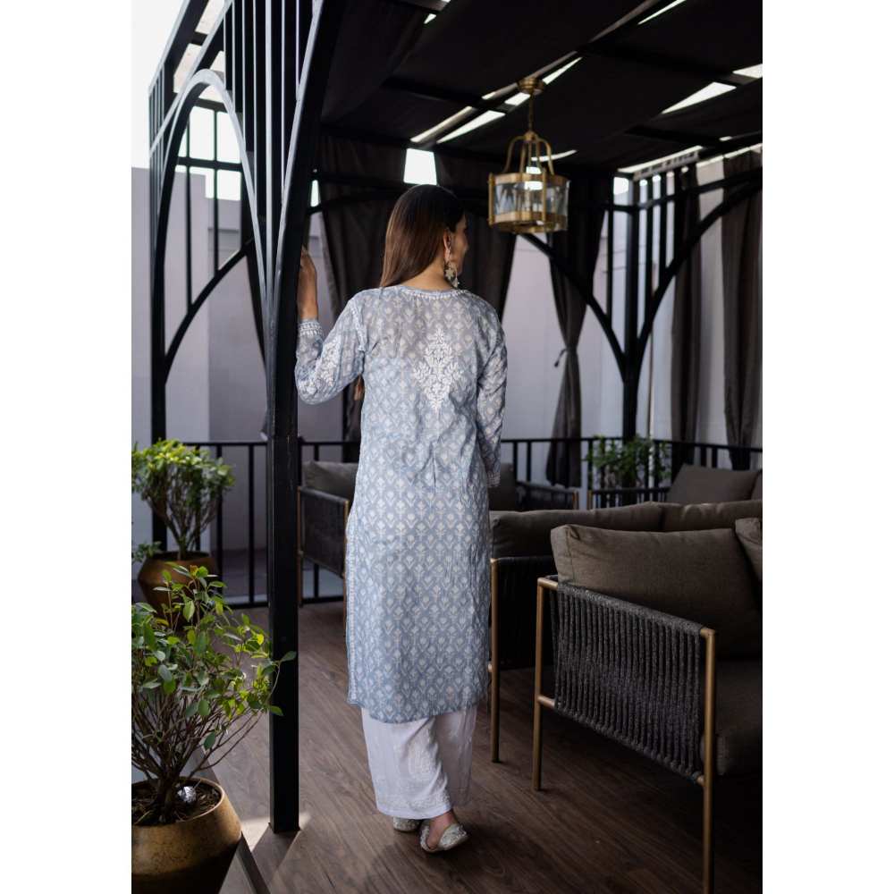 House of Chikankari Nazm Chikankari Mulmul Straight Kurta - Grey