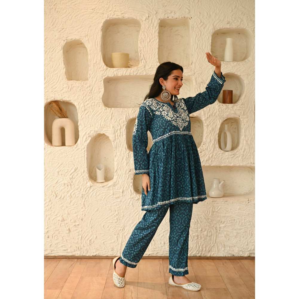 House of Chikankari Aidah Chikankari Mulmul Short Kurta - Navy Blue (Set of 2)