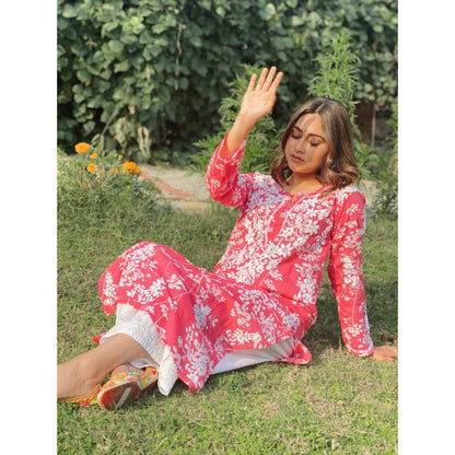 House of Chikankari Zainab Chikankari Mulmul Straight Kurta - Pink