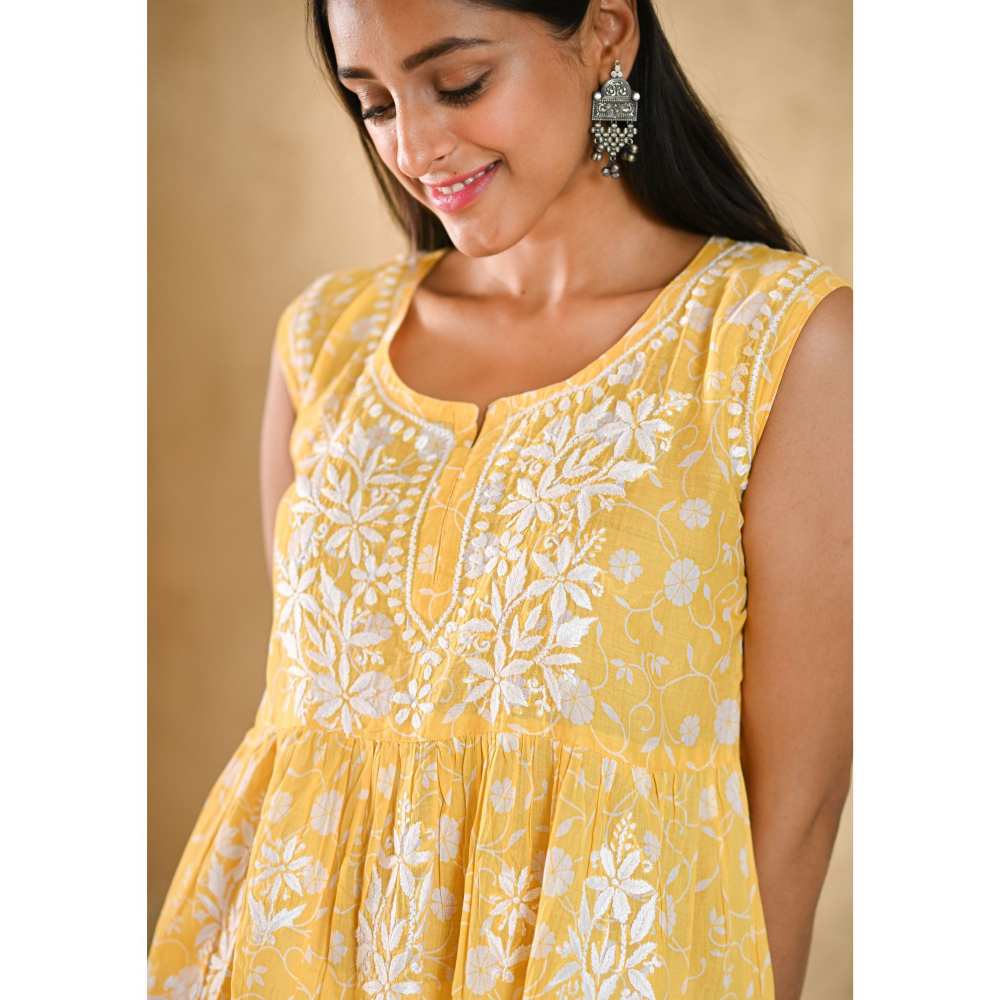 House Of Chikankari Nur Chikankari Mulmul Short Sleeveless Kurta