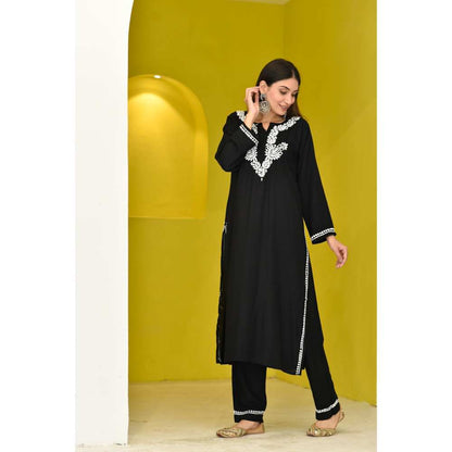 House Of Chikankari Zakia Chikankari Rayon Kurta (Set of 2)