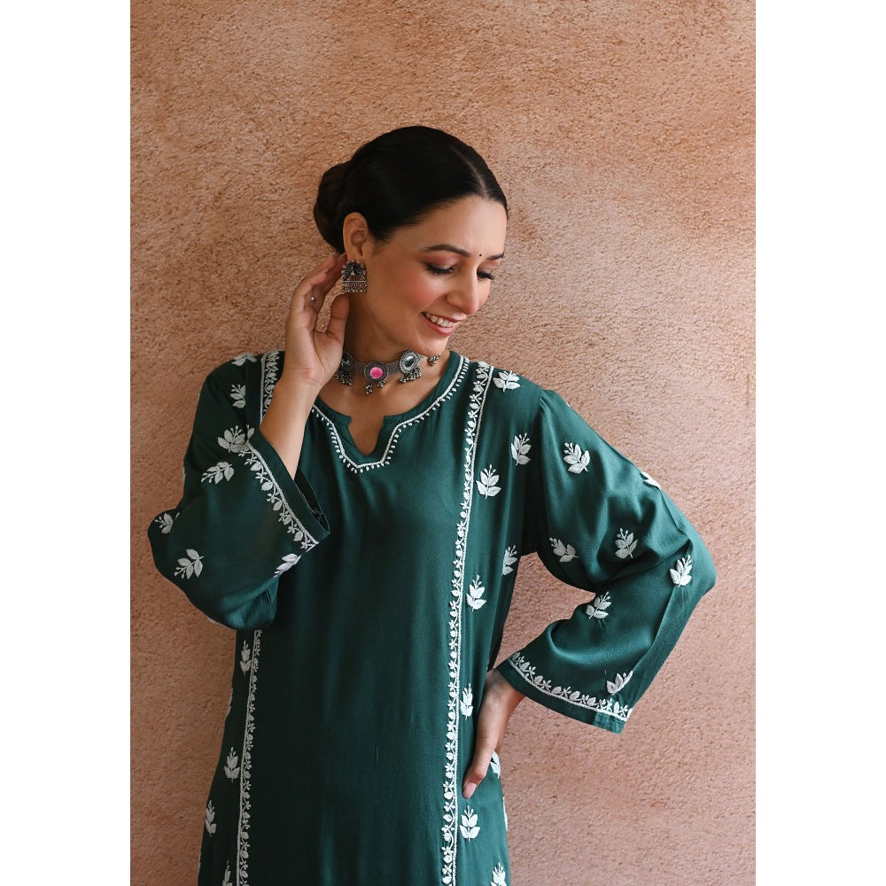 House of Chikankari Nazaha Chikankari Rayon Straight Kurta Set