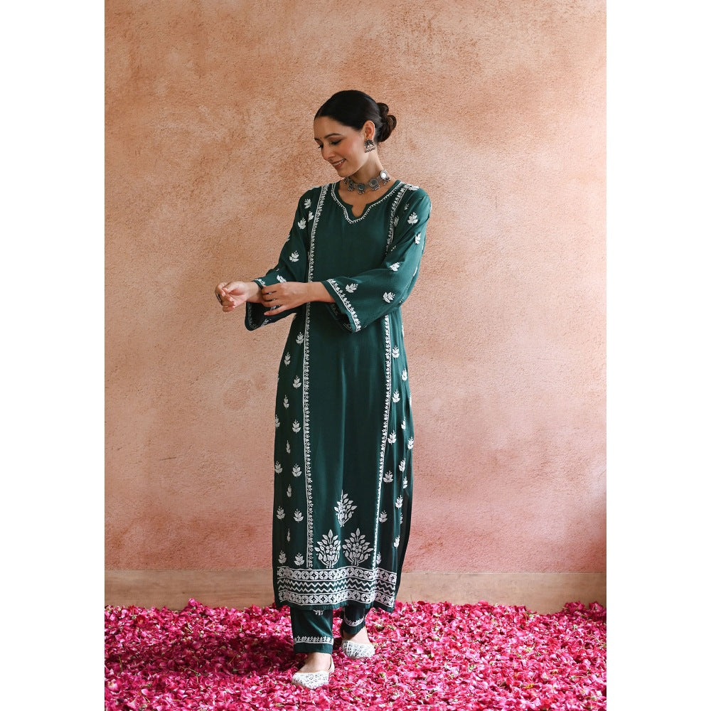 House of Chikankari Nazaha Chikankari Rayon Straight Kurta Set