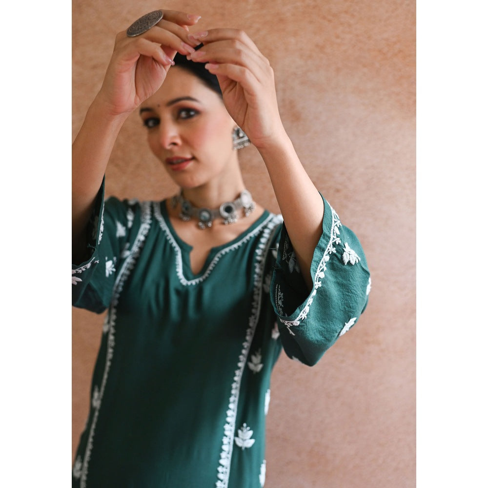 House of Chikankari Nazaha Chikankari Rayon Straight Kurta Set