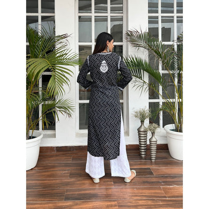 House of Chikankari Ashna Chikankari Mulmul Straight Kurta