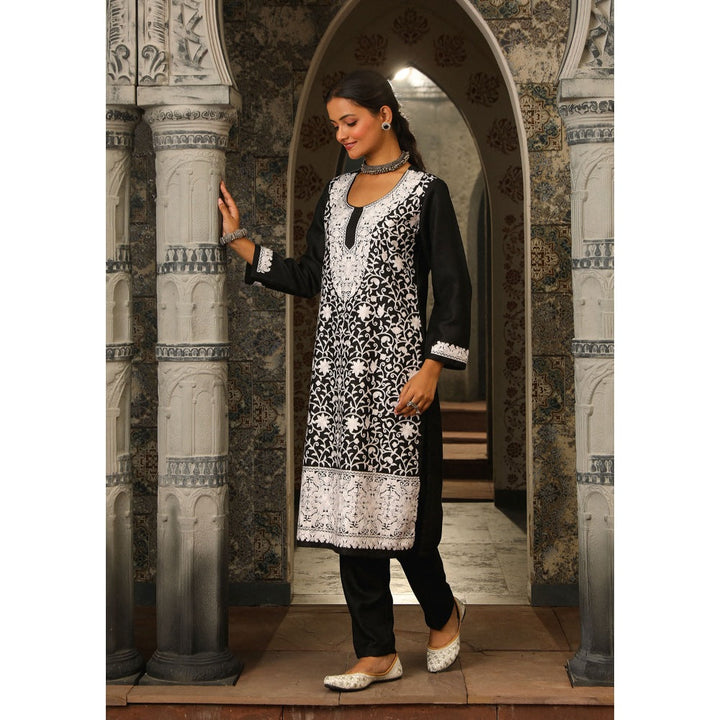 House of Chikankari Kasmira Aari woollen Straight Kurta with Pant and Dupatta (Set of 3)