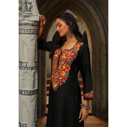 House of Chikankari Kasmira Aari woollen Straight Kurta with Pant (Set of 2)