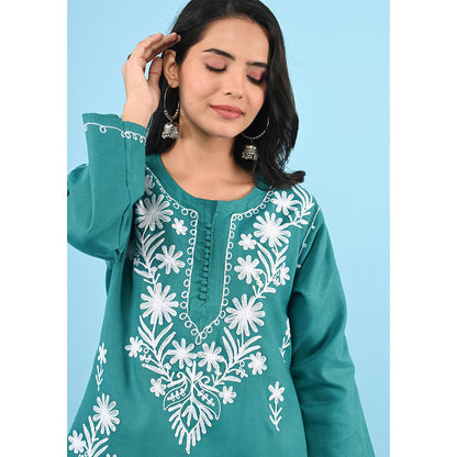 House of Chikankari Zinia Embroidered Cotton Straight Kurta Green