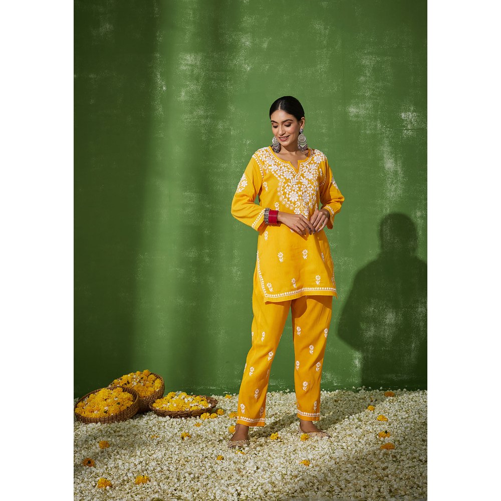 House of Chikankari Nadira Chikankari Cotton Short Kurta with Pants (Set of 2)