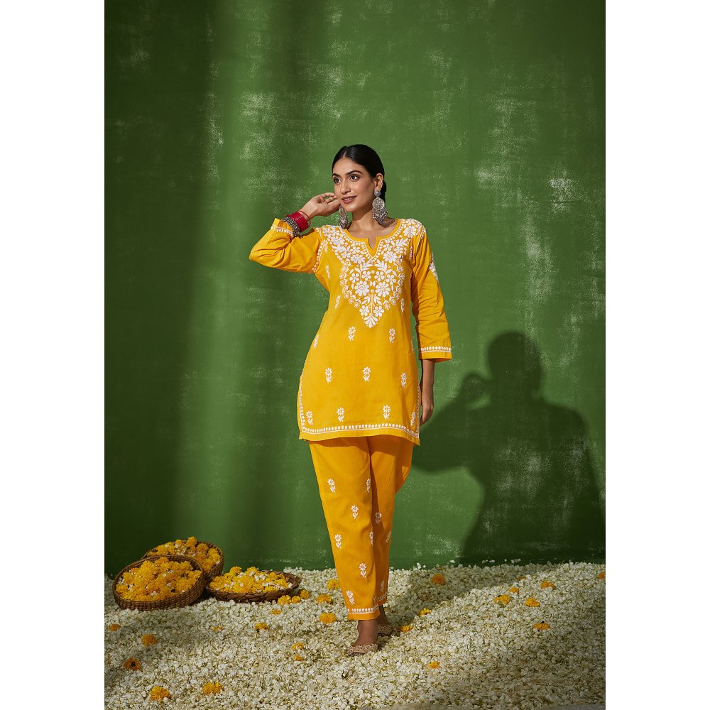 House of Chikankari Nadira Chikankari Cotton Short Kurta with Pants (Set of 2)