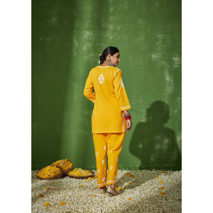 House of Chikankari Nadira Chikankari Cotton Short Kurta with Pants (Set of 2)