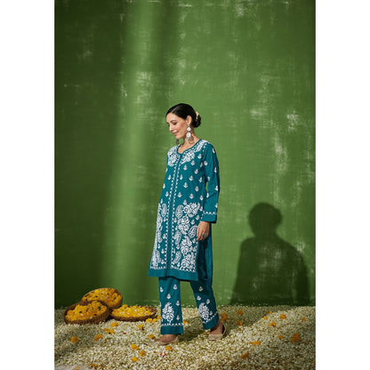 House of Chikankari Samreen Chikankari Cotton Straight Kurta Green (Set of 2)