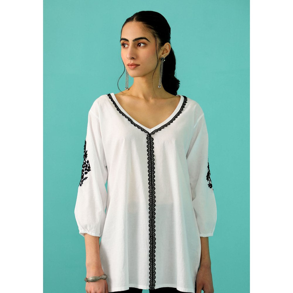 House of Chikankari Chandni Chikankari Cotton A-Line White Kurti