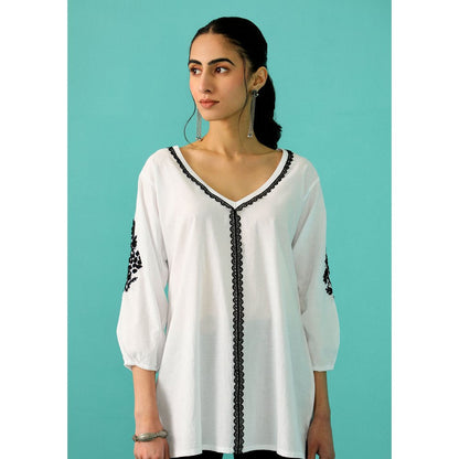 House of Chikankari Chandni Chikankari Cotton A-Line White Kurti