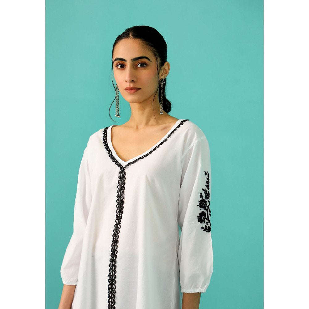 House of Chikankari Chandni Chikankari Cotton A-Line White Kurti