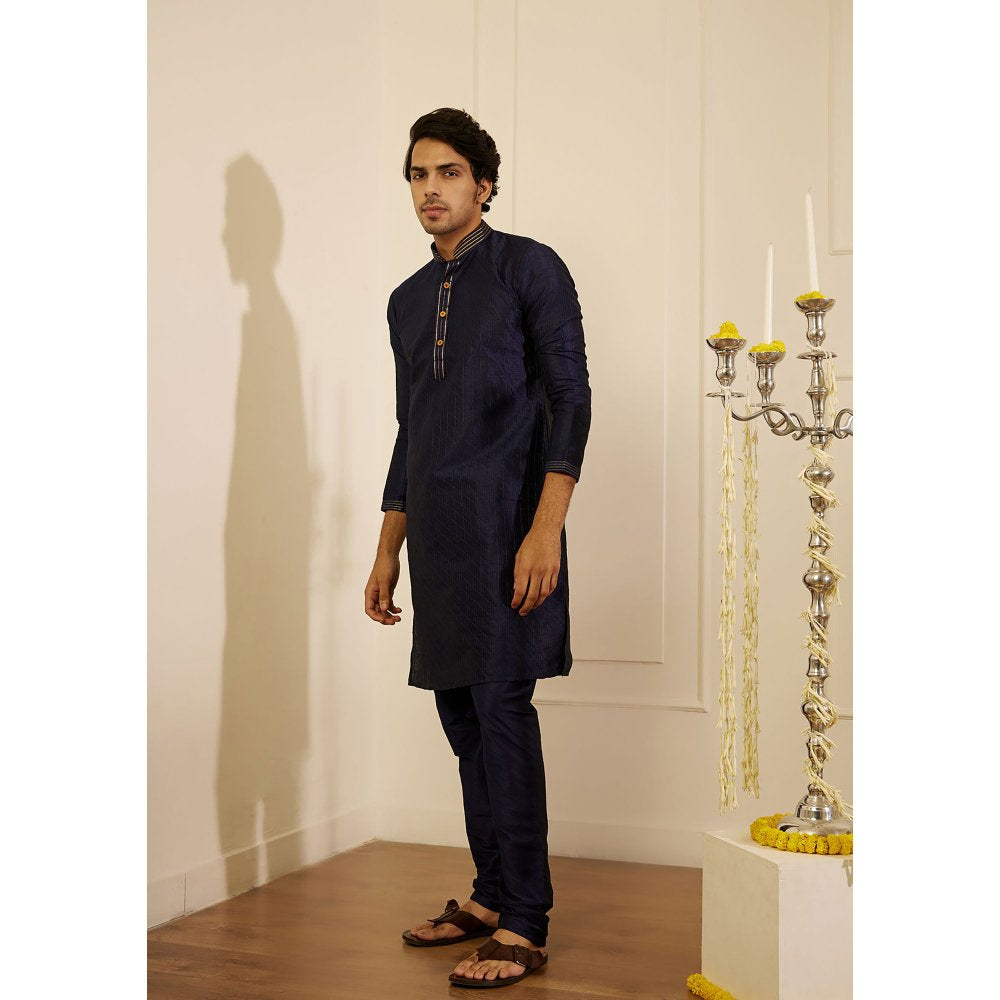 House of Chikankari Rashid Silk Straight Men Kurta with Pyjama (Set of 2)