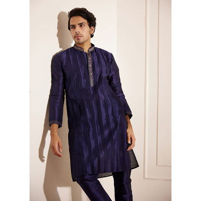 House of Chikankari Amir Silk Straight Men Kurta with Pyjama (Set of 2)