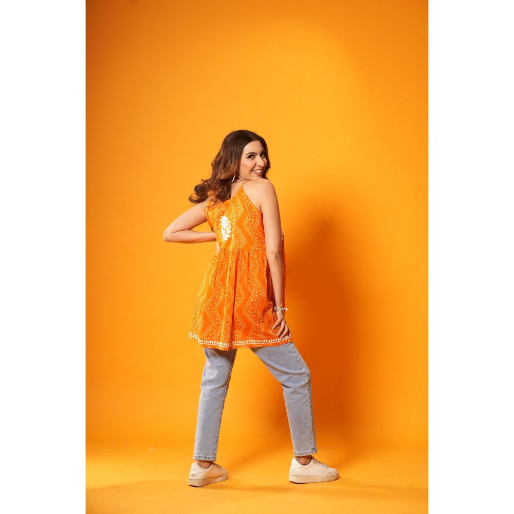 House of Chikankari Jugni Chikankari Mulmul Short Sleeveless Kurti