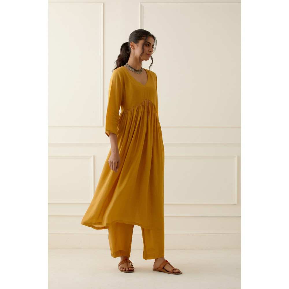Ikshita Choudhary Yellow Mustard Kurta with Lace Detailing