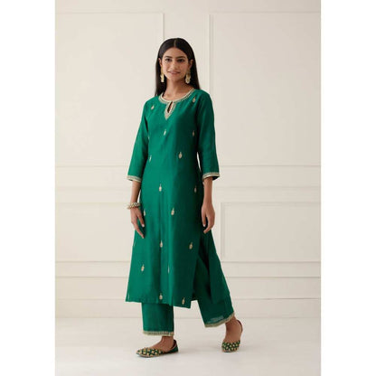 Ikshita Choudhary Green Embroidered Kurta