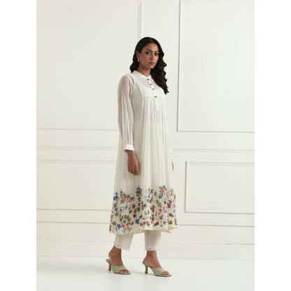 Ikshita Choudhary White Hand Embroidered Chanderi Kurta with Pants (Set of 2)