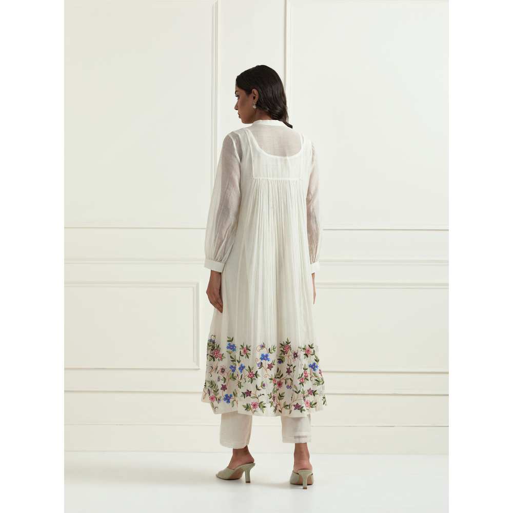 Ikshita Choudhary White Hand Embroidered Chanderi Kurta with Pants (Set of 2)