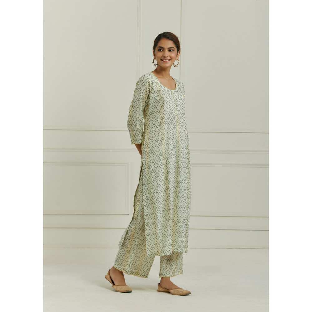 Ikshita Choudhary Green Kurta (Set of 3)