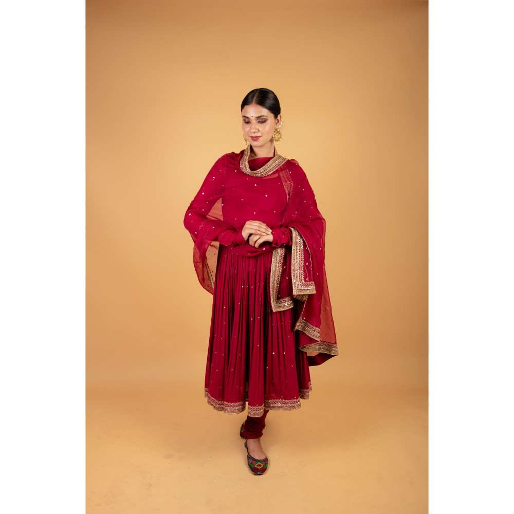 Ikshita Choudhary Red Kurta (Set of 2)