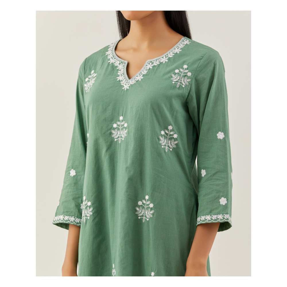 Ikshita Choudhary Green Kurta (Set of 2)