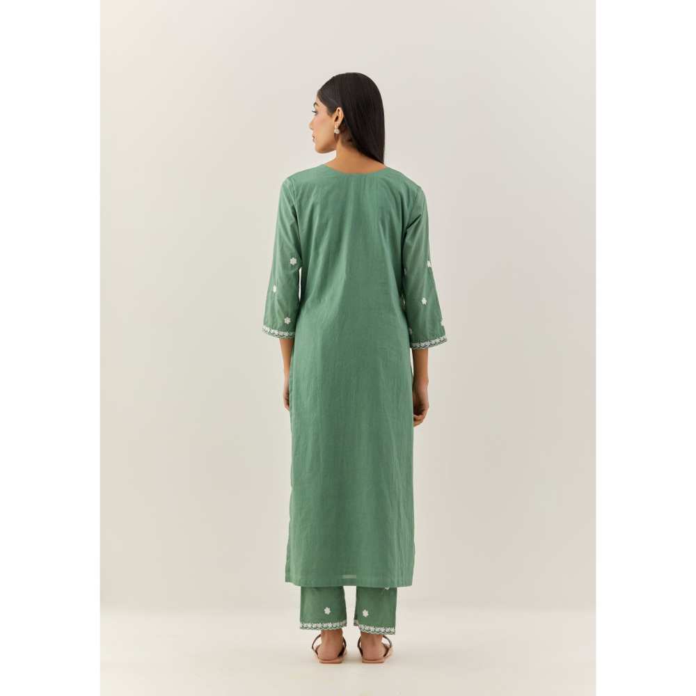 Ikshita Choudhary Green Kurta (Set of 2)