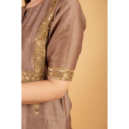Ikshita Choudhary Brown Kurta (Set of 3)