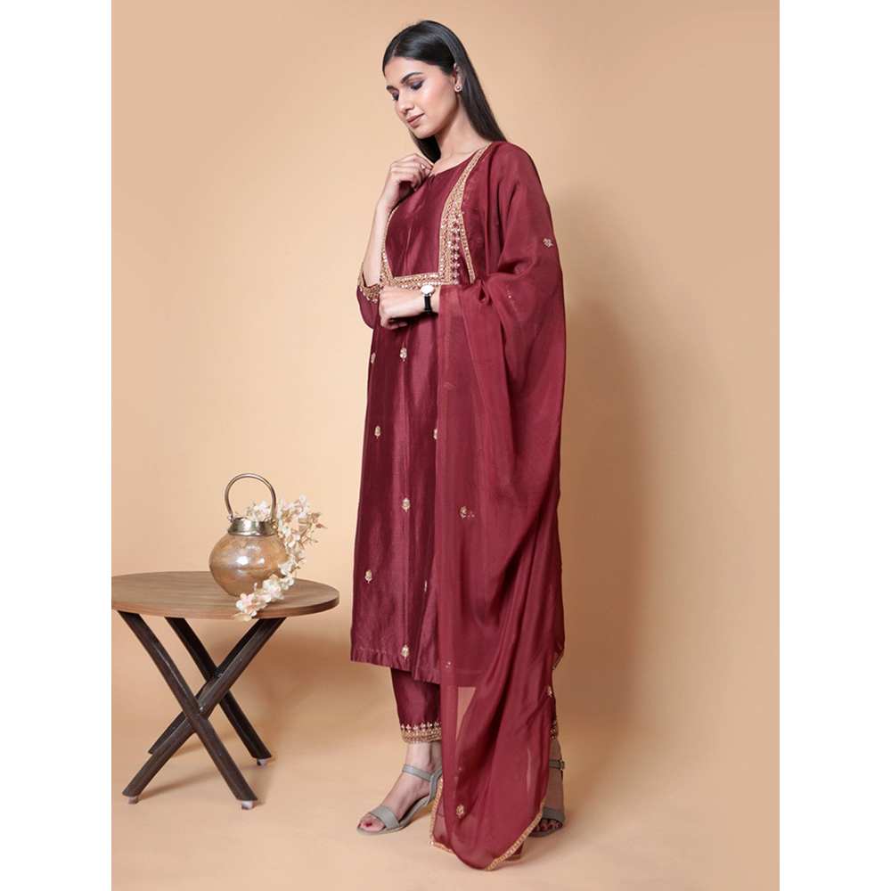 Ikshita Choudhary Maroon Kurta (Set of 3)