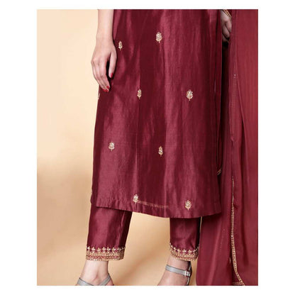 Ikshita Choudhary Maroon Kurta (Set of 2)
