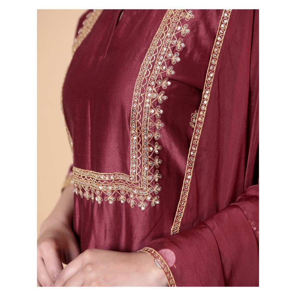 Ikshita Choudhary Maroon Kurta (Set of 2)