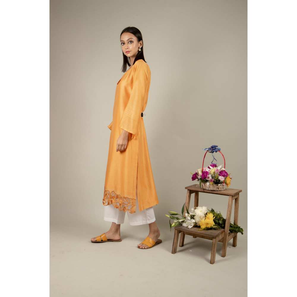 Ikshita Choudhary Yellow Kurta (Set of 2)