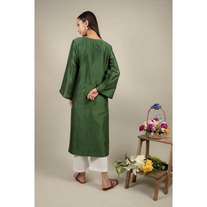 Ikshita Choudhary Green Kurta (Set of 2)