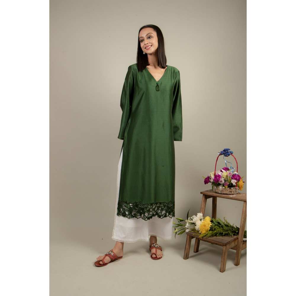 Ikshita Choudhary Green Kurta (Set of 2)