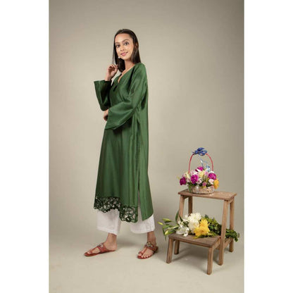 Ikshita Choudhary Green Kurta (Set of 2)