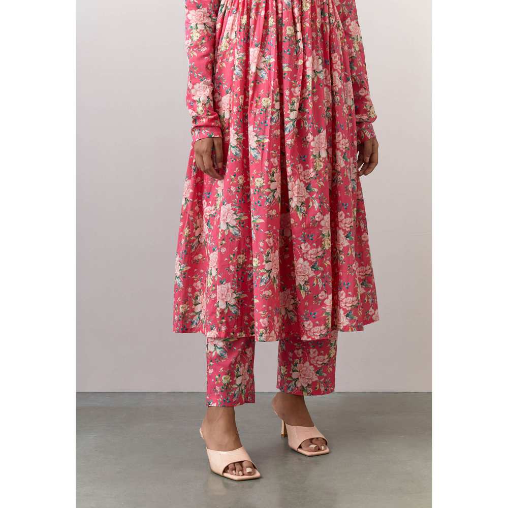 Ikshita Choudhary Pink Cotton Printed Kurta With Pants And Dupatta (Set of 3)