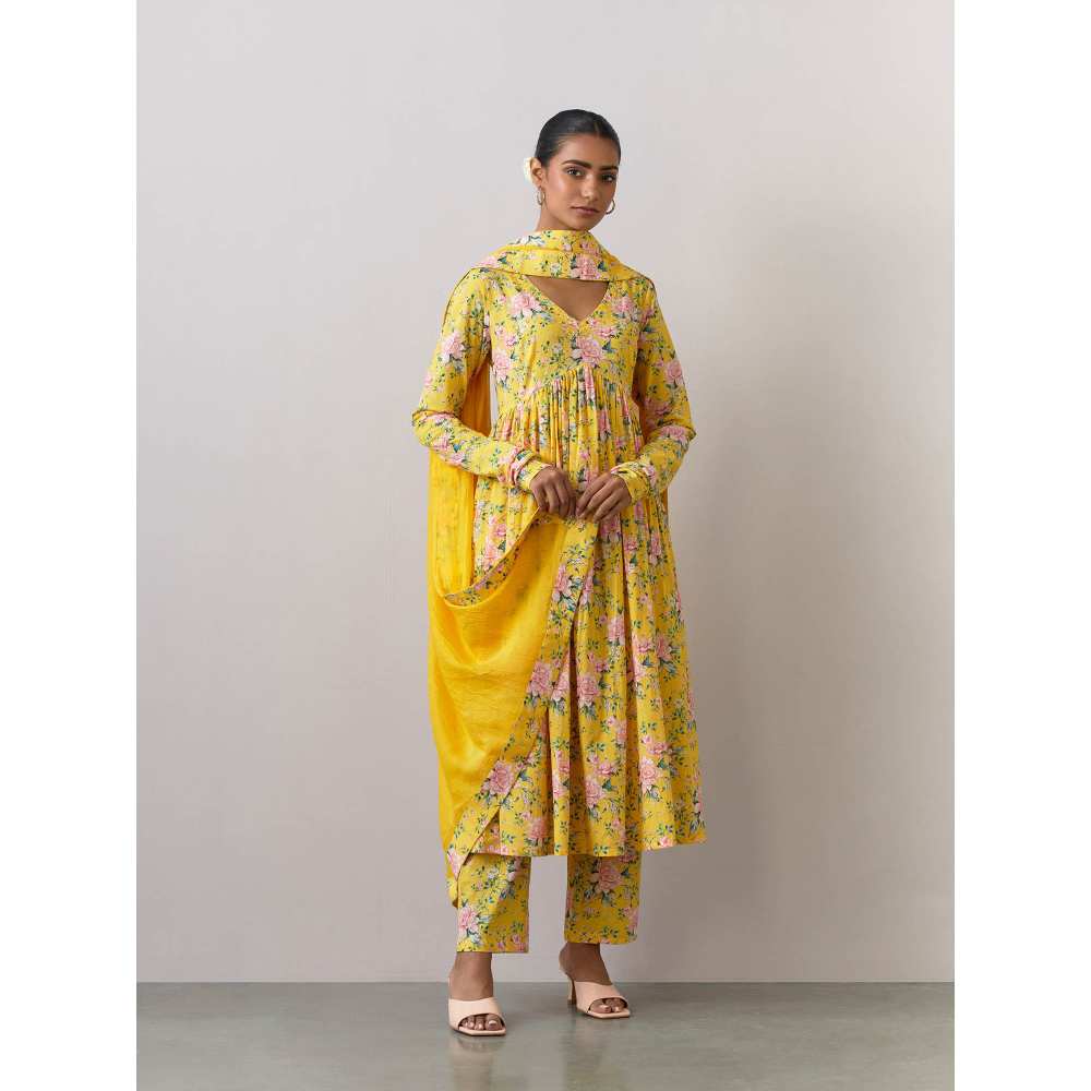 Ikshita Choudhary Yellow Cotton Printed Kurta With Pants And Dupatta (Set of 3)