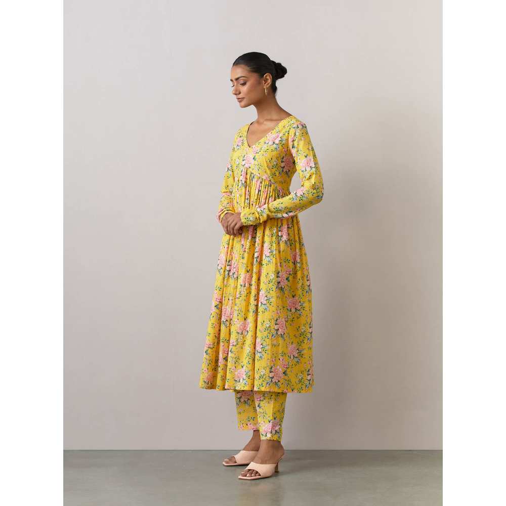 Ikshita Choudhary Yellow Cotton Printed Kurta With Pants And Dupatta (Set of 3)