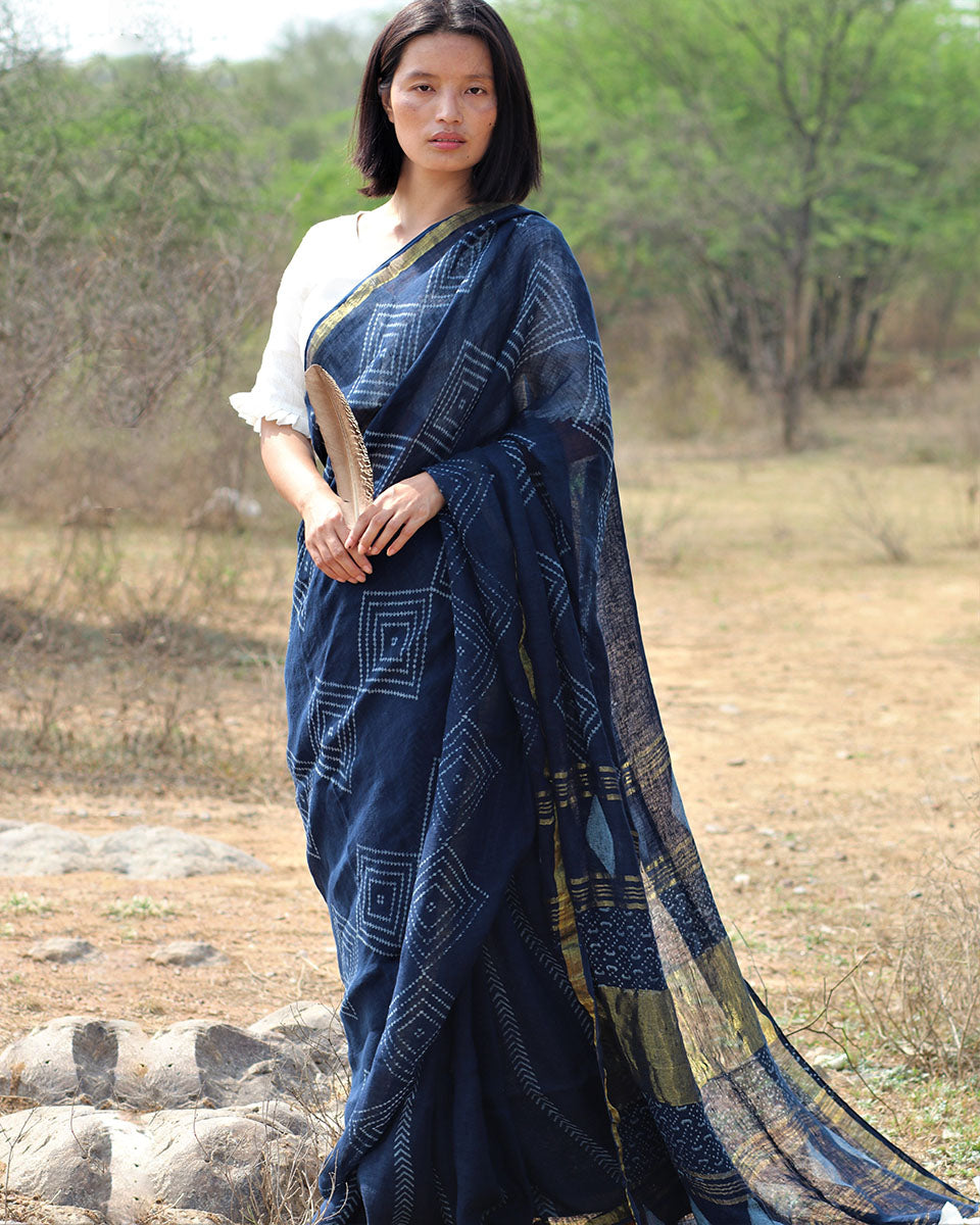 Chidiyaa Blue Linen Saree with Unstitched Blouse