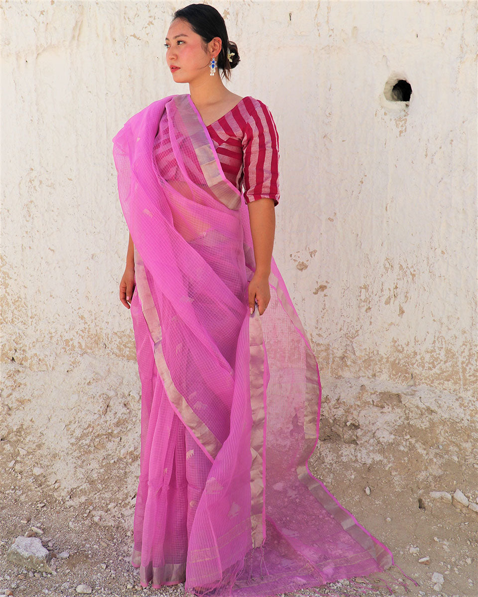 Chidiyaa Pink Handwoven Jamdani Silk Saree with Unstitched Blouse