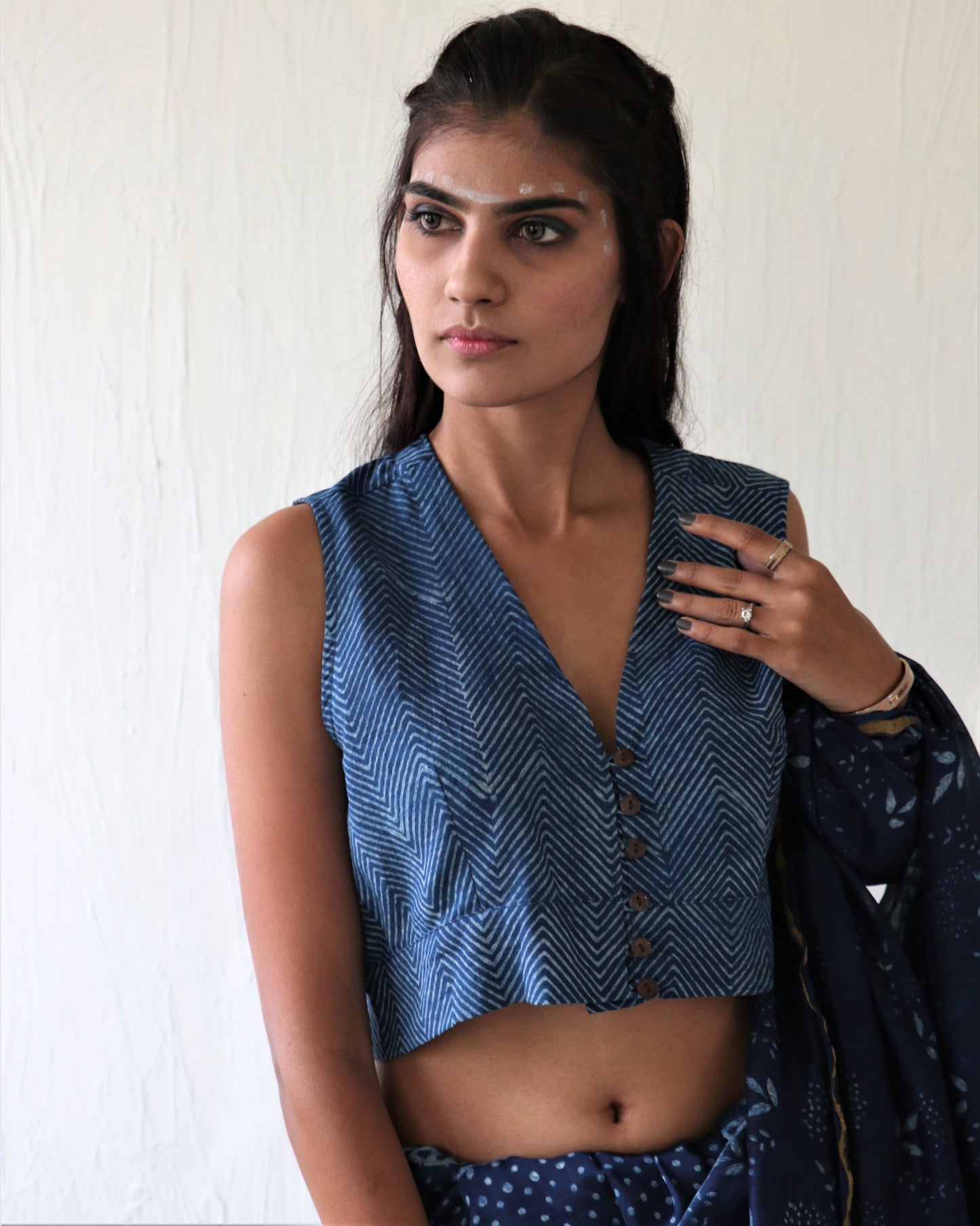 Chidiyaa Indigo Sleeveless Block Printed Chanderi Blouse - Ubs