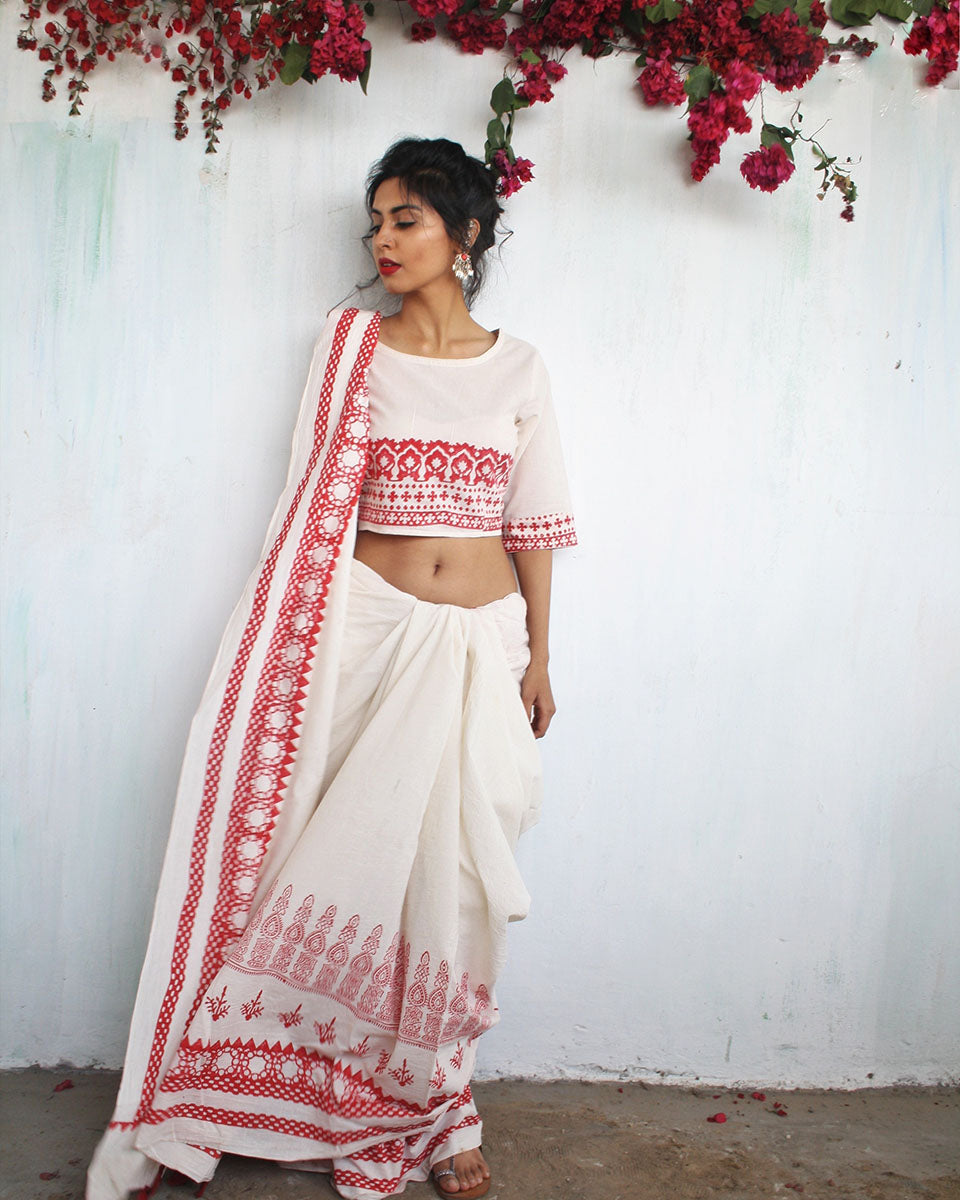 Chidiyaa Ivory Red Block Printed Cotton Mul Saree with Unstitched Blouse